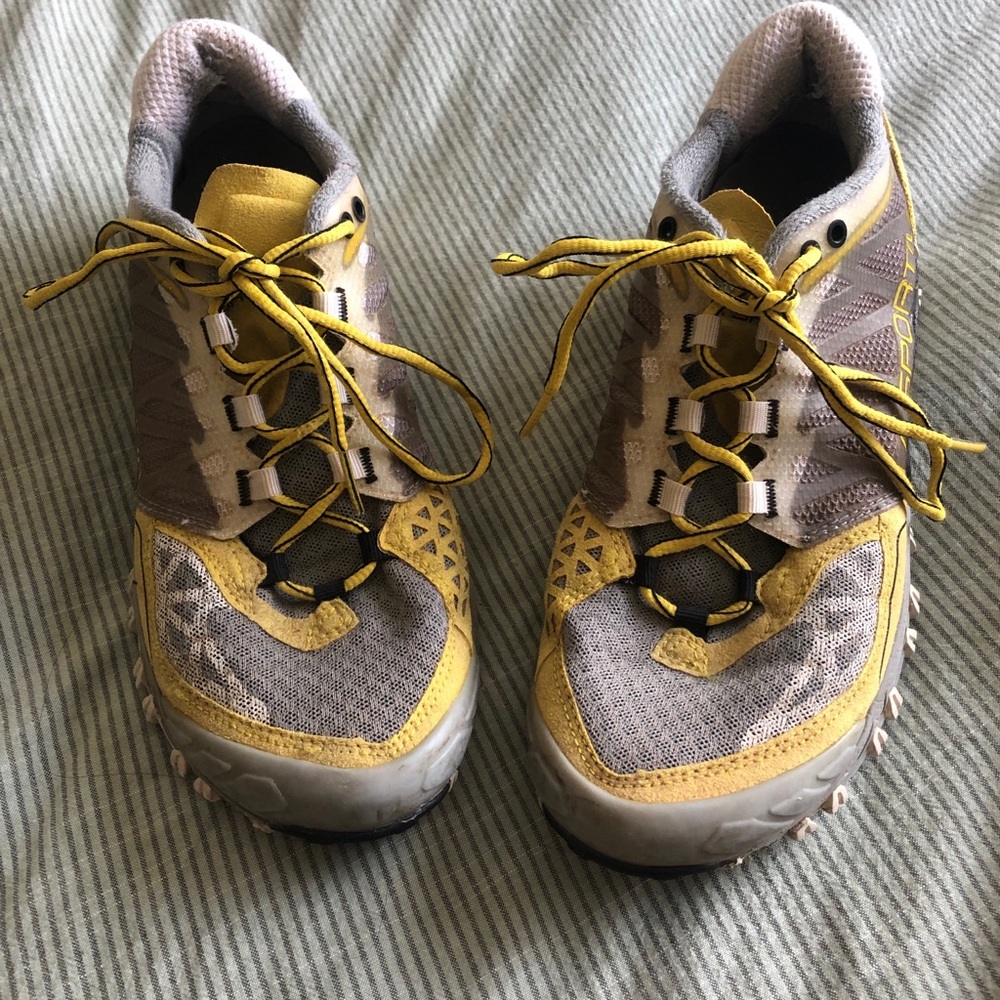 LA Sportiv outdoor shoes